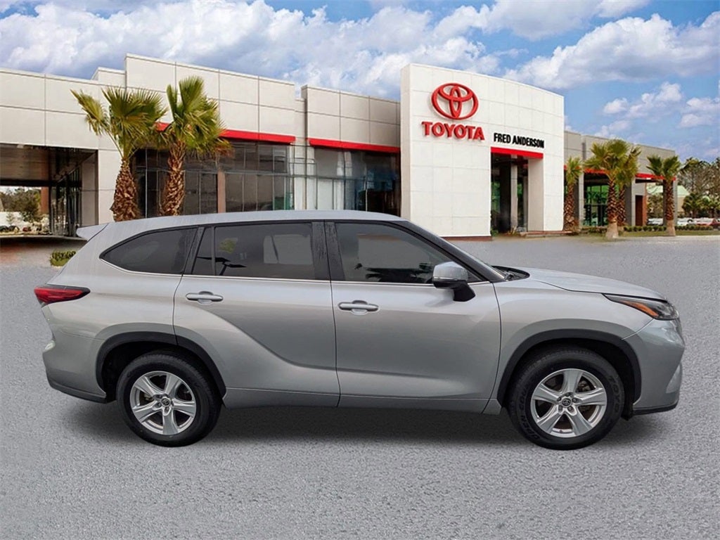 2023 Toyota Highlander LE