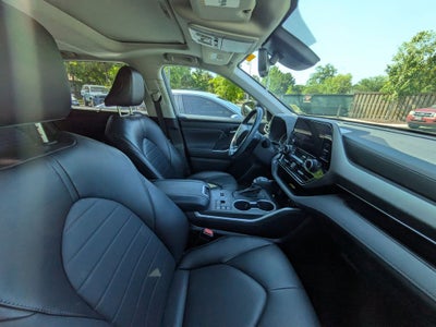 2023 Toyota Highlander XLE