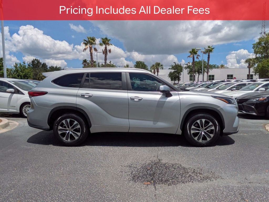 2023 Toyota Highlander XLE