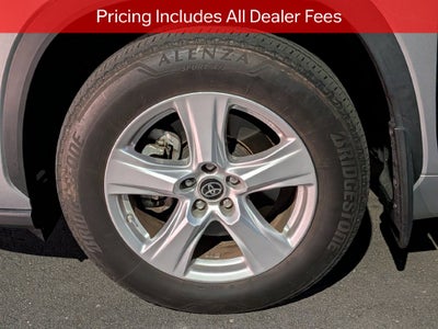 2024 Toyota Highlander LE