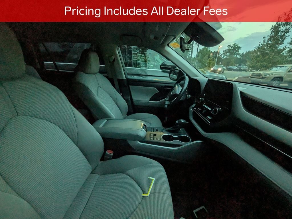 2023 Toyota Highlander LE