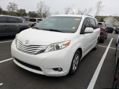 2016 Toyota Sienna LE 7 Passenger