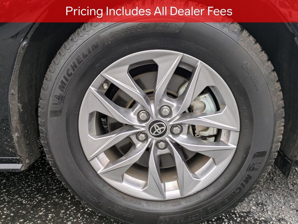 2021 Toyota Sienna LE 8 Passenger