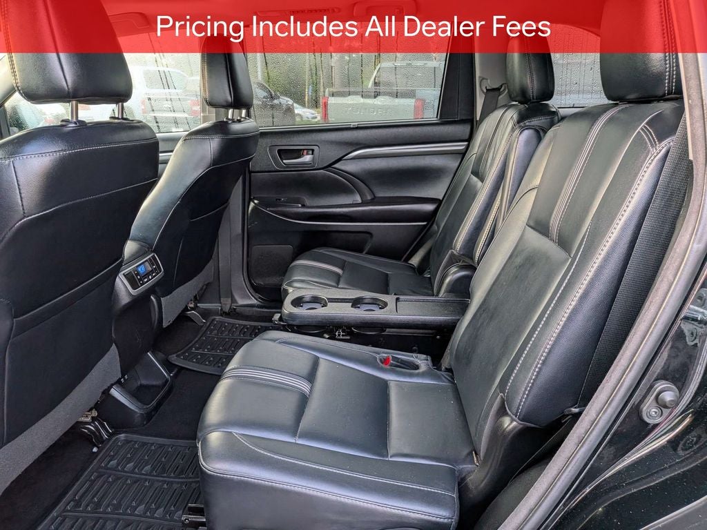 2017 Toyota Highlander SE