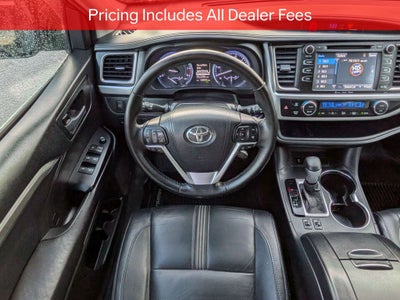 2017 Toyota Highlander SE