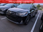 2017 Toyota Highlander SE