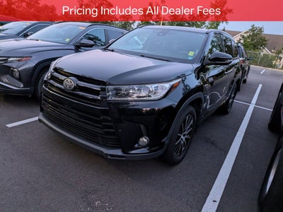 2017 Toyota Highlander SE