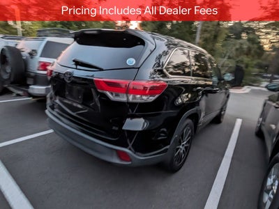 2017 Toyota Highlander SE
