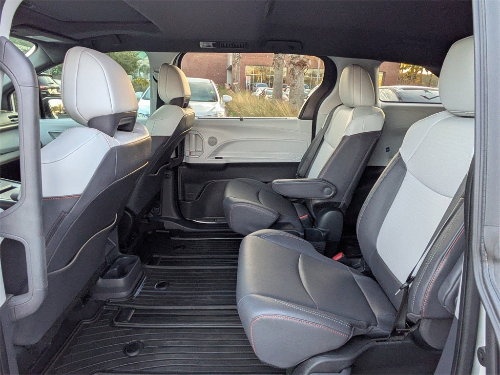 2024 Toyota Sienna XSE 7 Passenger