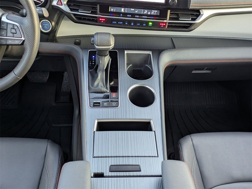 2024 Toyota Sienna XSE 7 Passenger