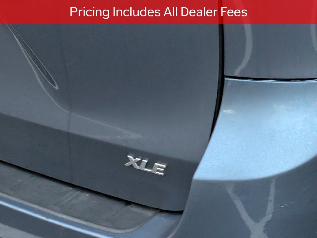 2016 Toyota Sienna XLE 8 Passenger