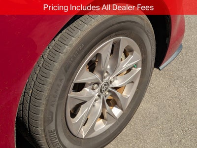 2022 Toyota Sienna XLE 8 Passenger