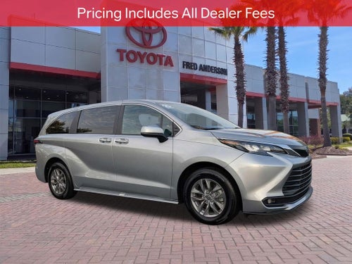 2025 Toyota Sienna XLE 8 Passenger
