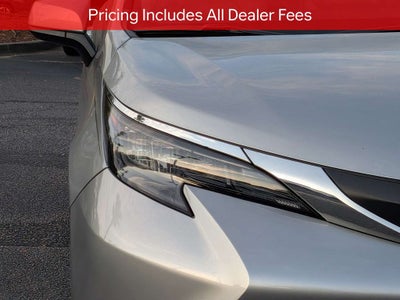 2025 Toyota Sienna XLE 8 Passenger