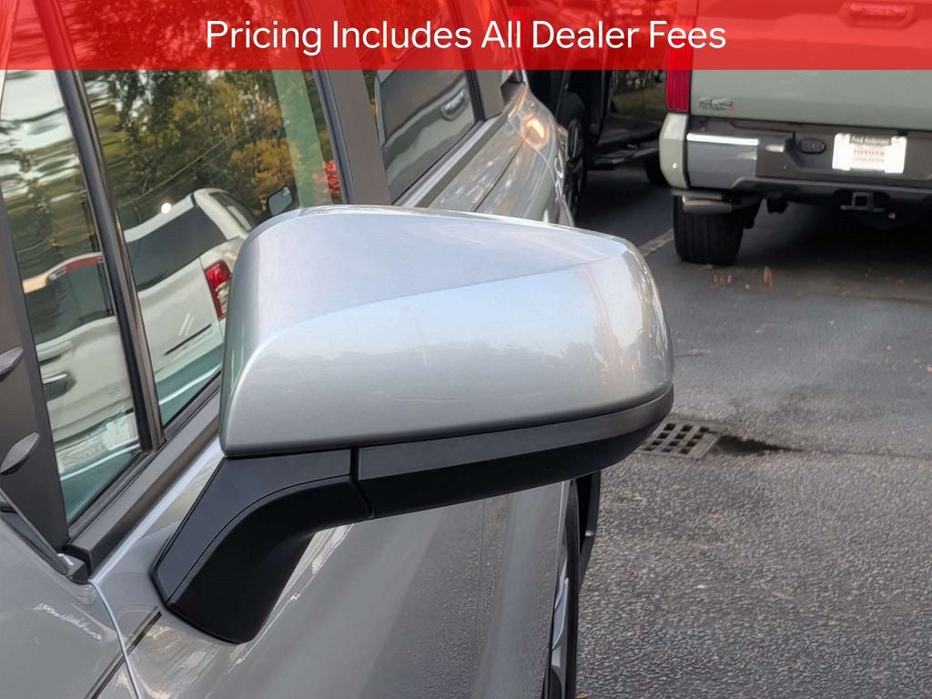 2025 Toyota Sienna XLE 8 Passenger
