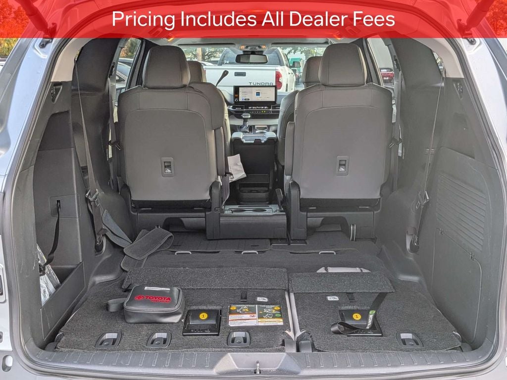 2025 Toyota Sienna XLE 8 Passenger