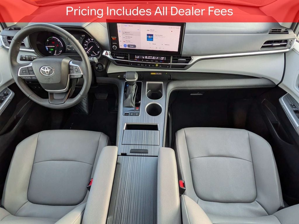 2025 Toyota Sienna XLE 8 Passenger