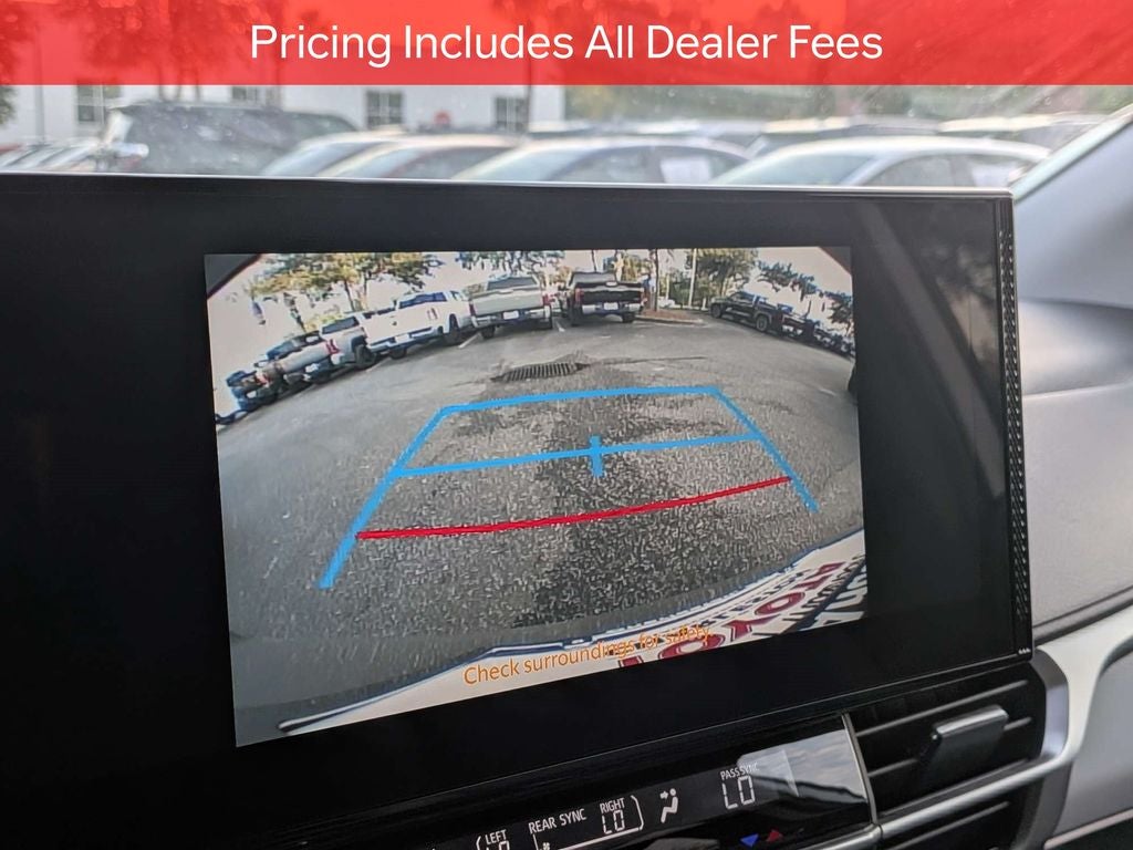 2025 Toyota Sienna XLE 8 Passenger