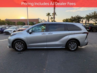 2025 Toyota Sienna XLE 8 Passenger