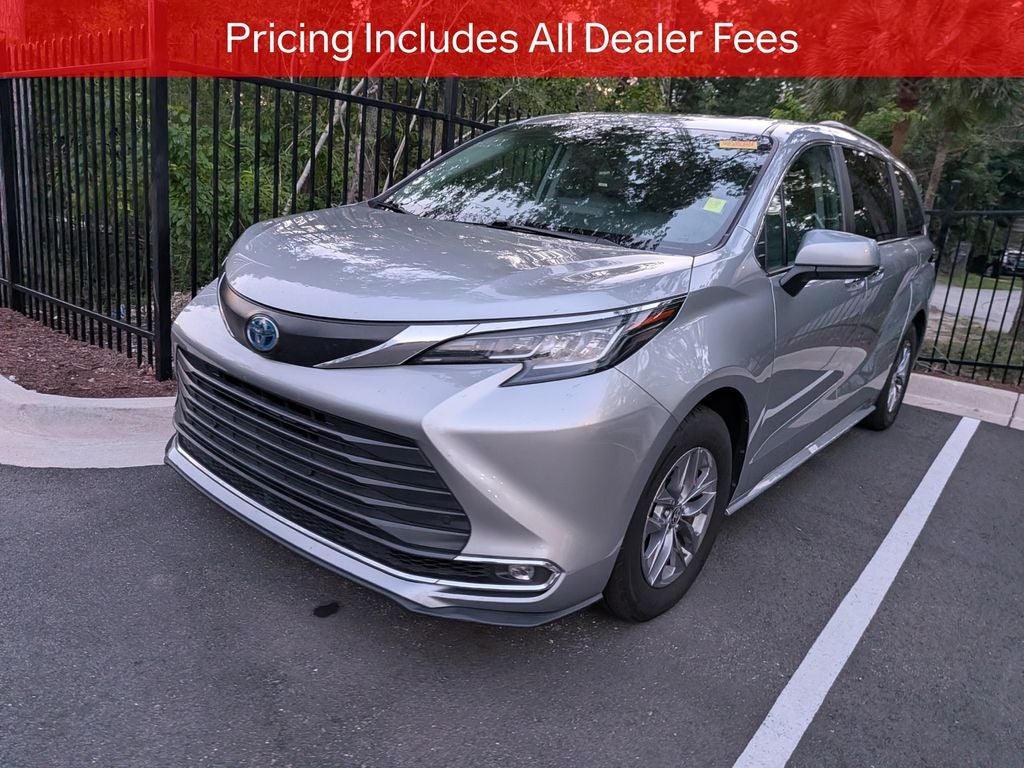 2023 Toyota Sienna XLE 7 Passenger