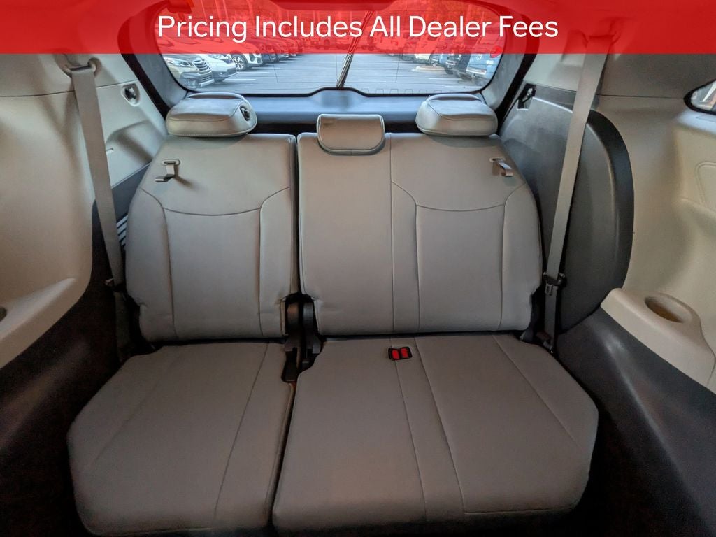2023 Toyota Sienna XLE 8 Passenger
