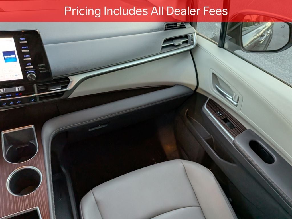 2023 Toyota Sienna XLE 8 Passenger