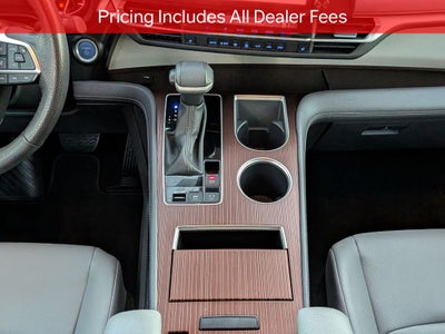 2023 Toyota Sienna XLE 8 Passenger