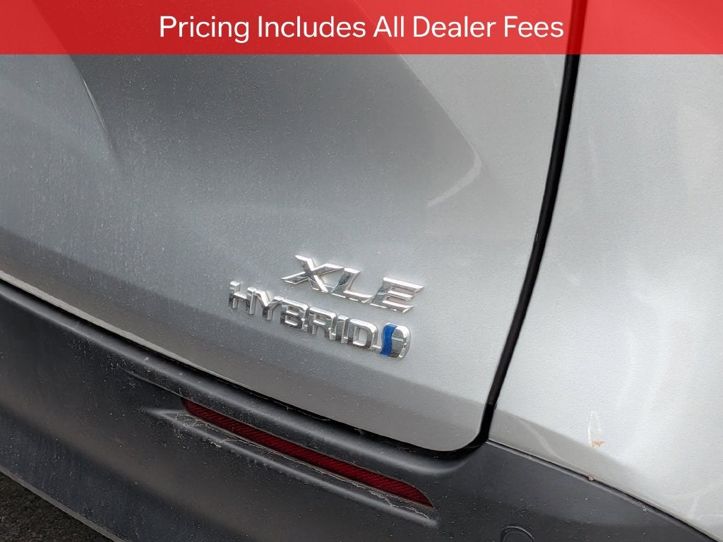 2024 Toyota Sienna XLE 8 Passenger