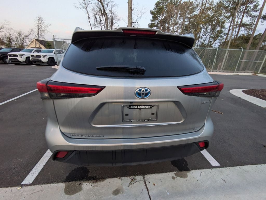 2023 Toyota Highlander Hybrid LE