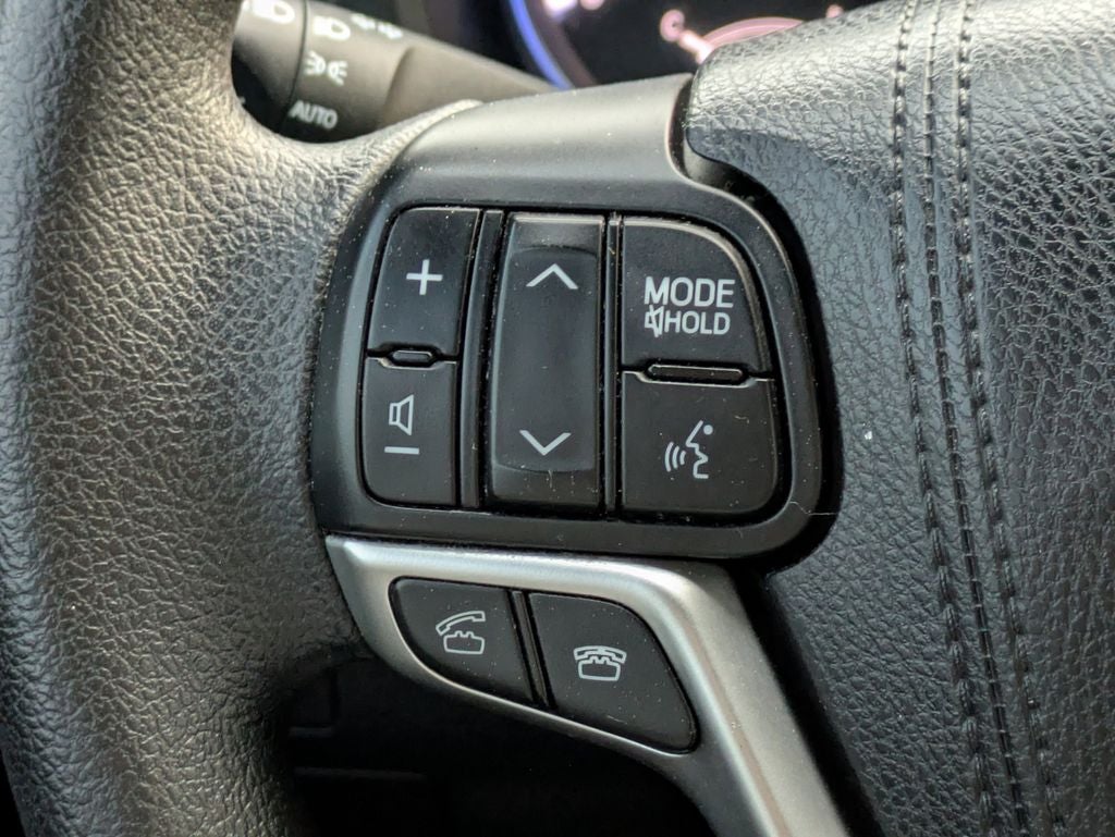 2015 Toyota Highlander LE