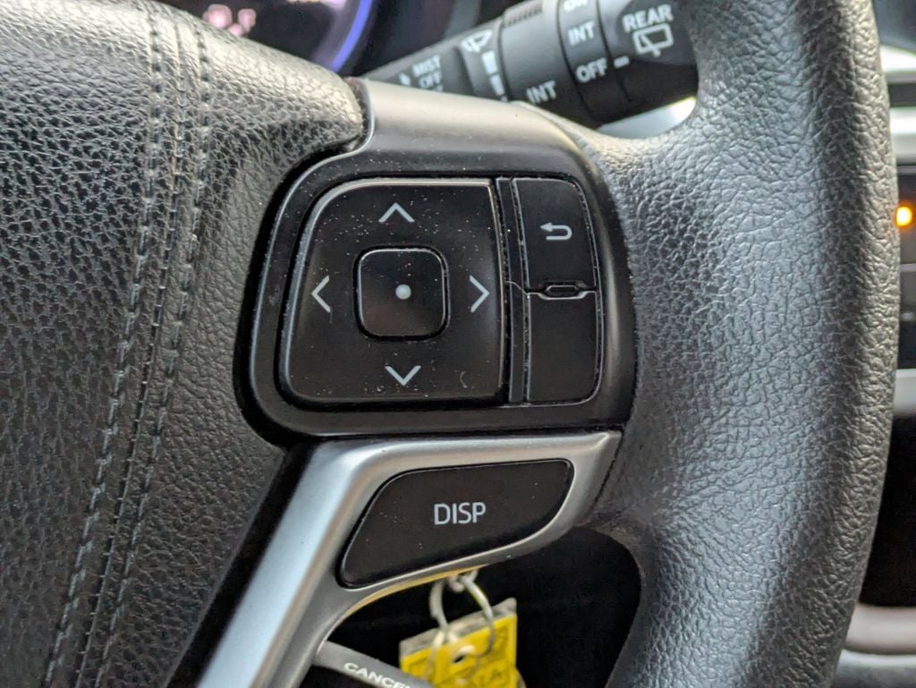 2015 Toyota Highlander LE