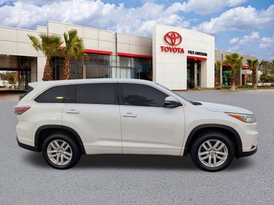 2015 Toyota Highlander LE