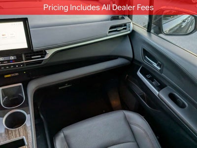 2025 Toyota Sienna Limited 7 Passenger