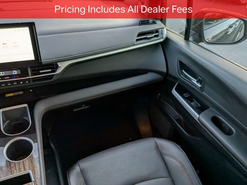 2025 Toyota Sienna Limited 7 Passenger