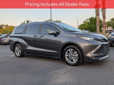 2025 Toyota Sienna Limited 7 Passenger