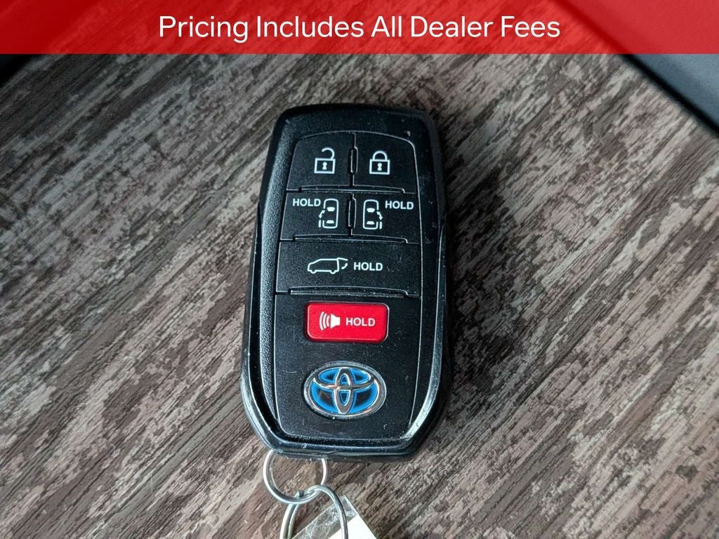 2025 Toyota Sienna Limited 7 Passenger