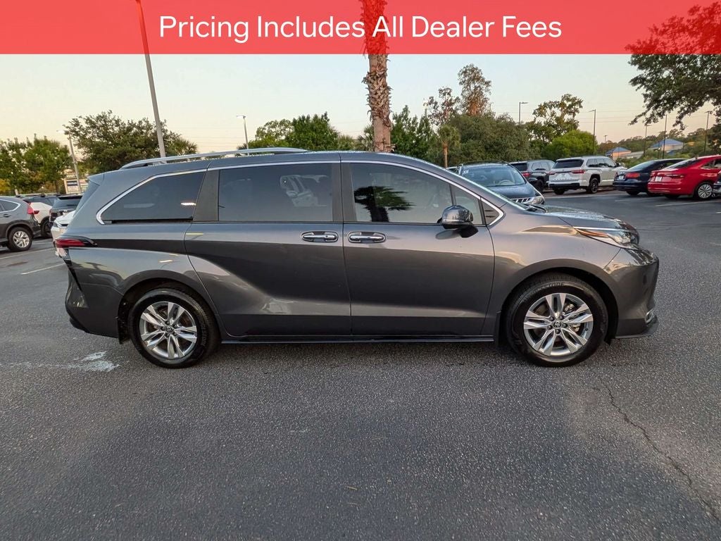 2025 Toyota Sienna Limited 7 Passenger