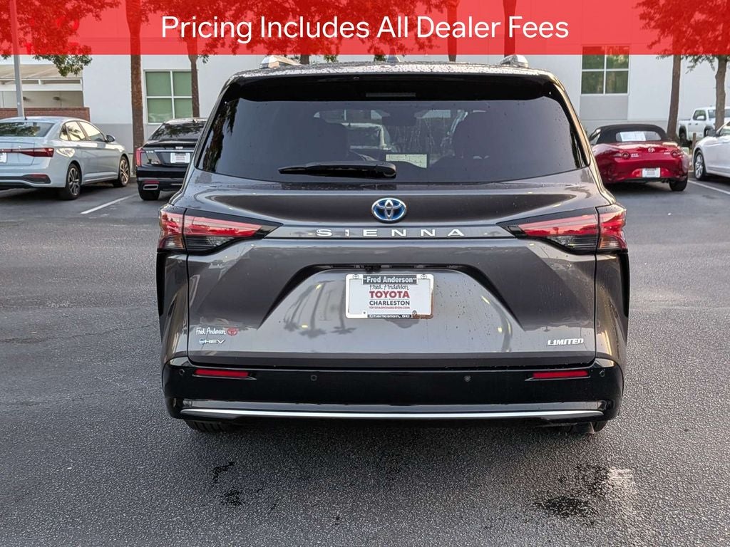 2025 Toyota Sienna Limited 7 Passenger
