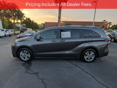 2025 Toyota Sienna Limited 7 Passenger