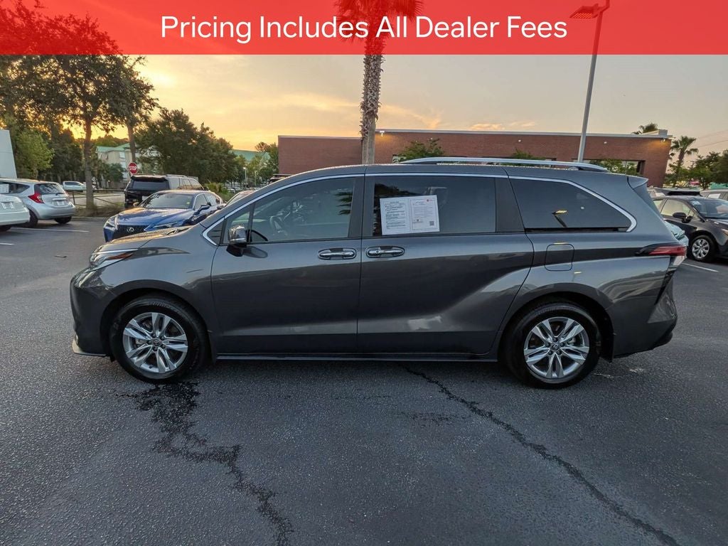 2025 Toyota Sienna Limited 7 Passenger
