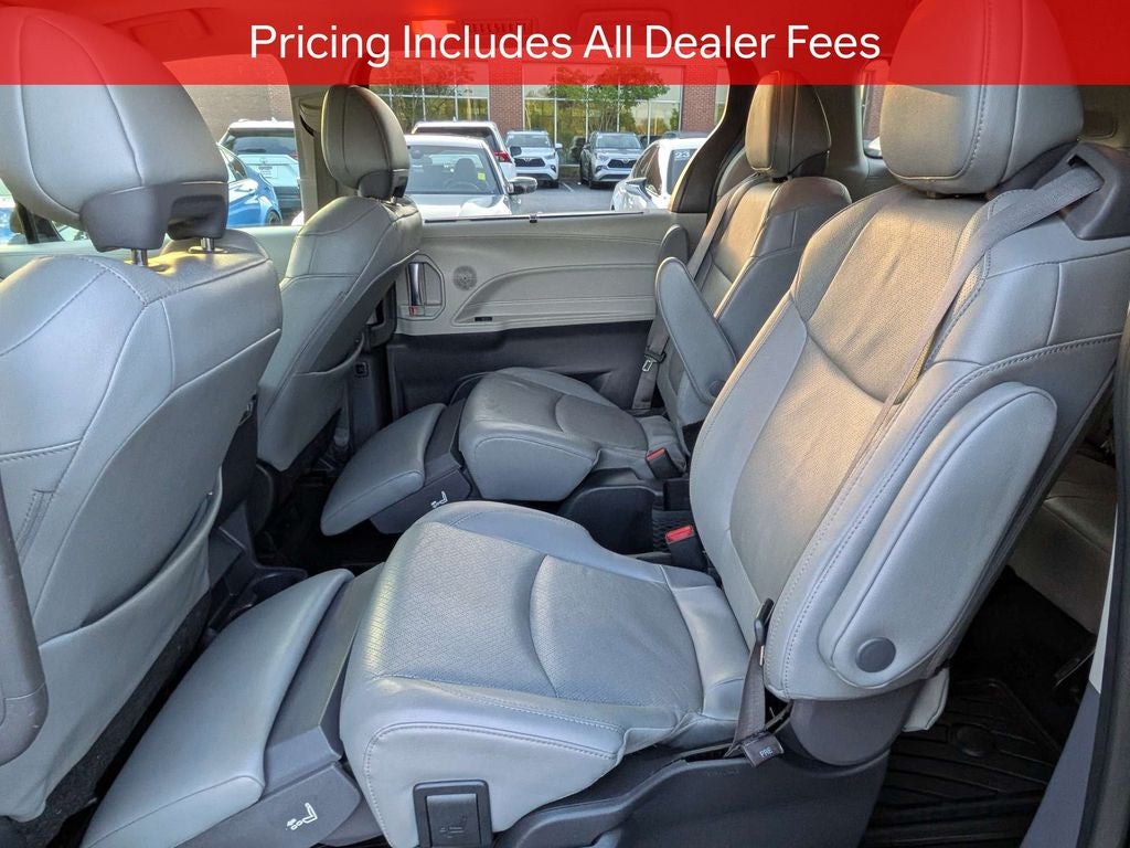 2023 Toyota Sienna Limited 7 Passenger