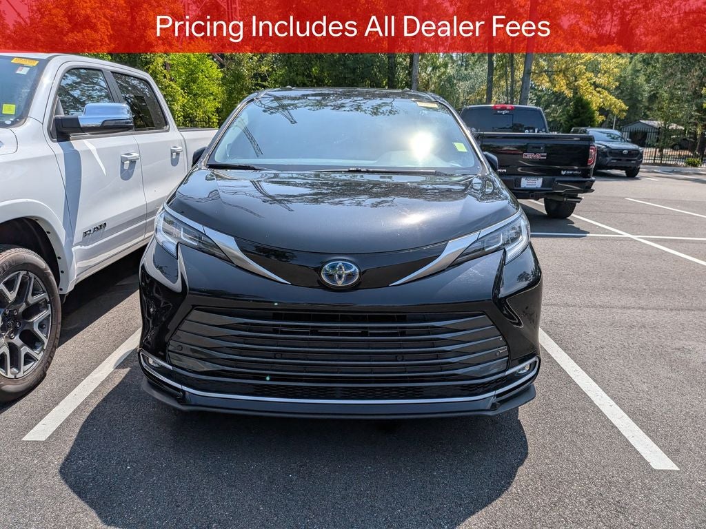 2023 Toyota Sienna Limited 7 Passenger