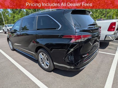 2023 Toyota Sienna Limited 7 Passenger