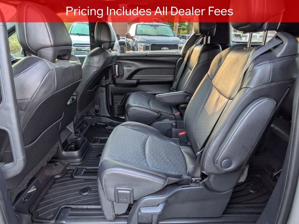 2025 Toyota Sienna Limited 7 Passenger