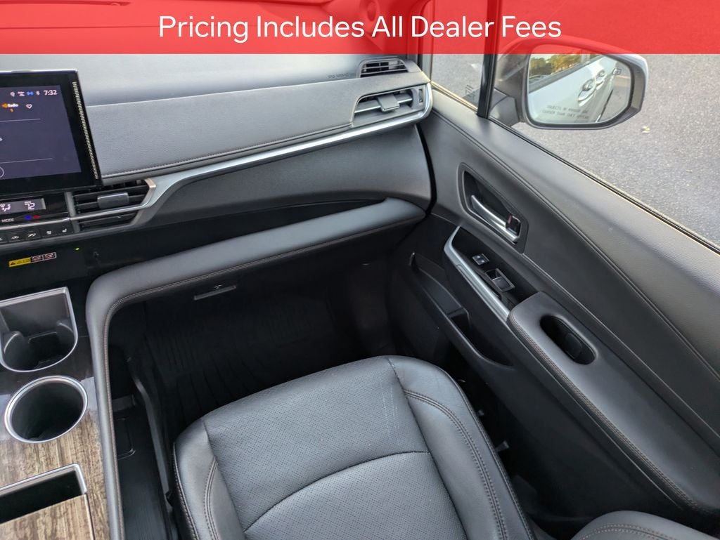 2025 Toyota Sienna Limited 7 Passenger