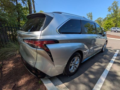 2025 Toyota Sienna Limited 7 Passenger