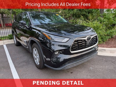 2022 Toyota Highlander LE