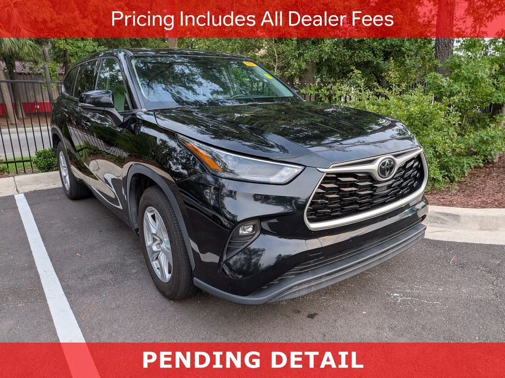 2022 Toyota Highlander LE