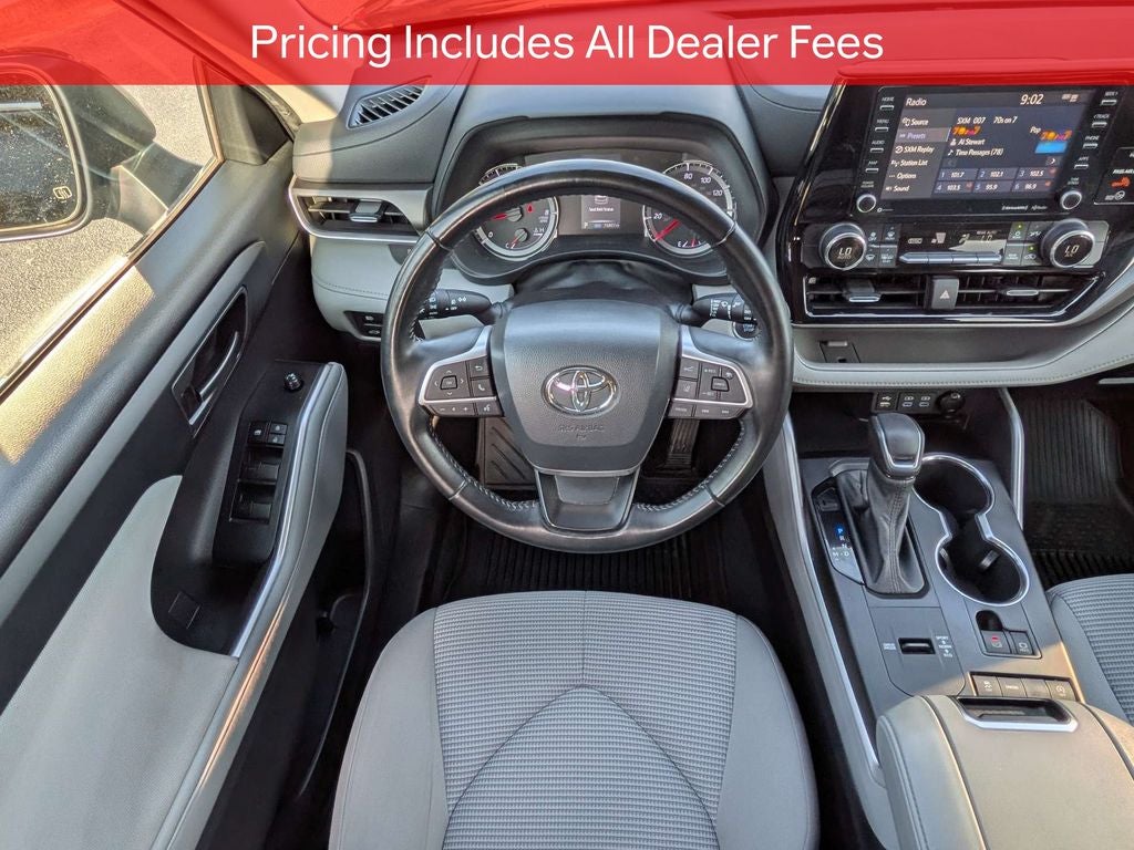 2022 Toyota Highlander LE
