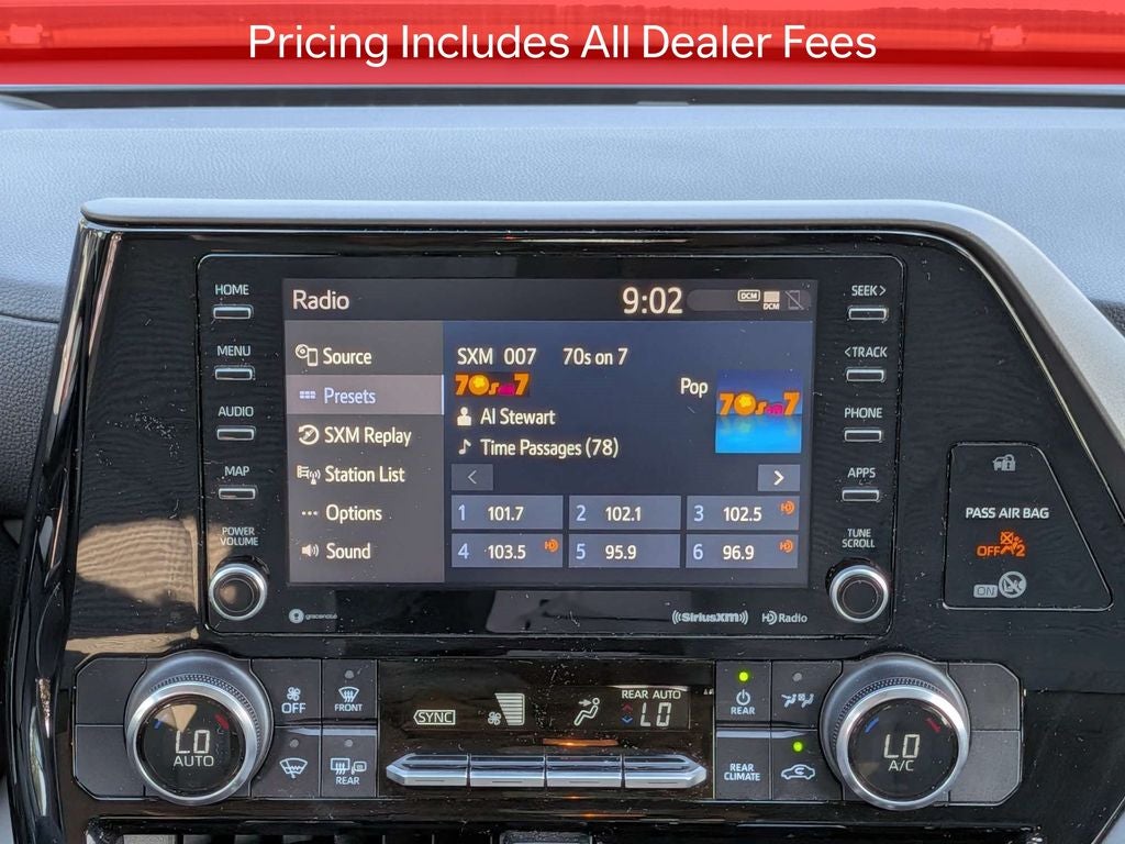 2022 Toyota Highlander LE